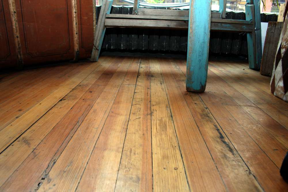 Replacing a Damaged Plank in Your Hardwood Floors T & G Flooring