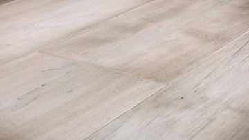 Choosing color of hardwood floors